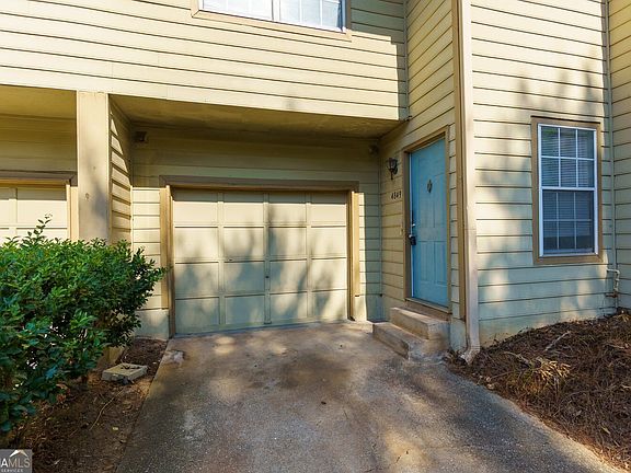 4th image of 4849 Wuthering Way