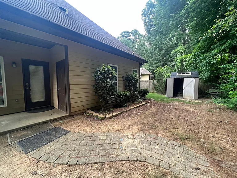 1212 Pebble Creek Cir — Photo 3