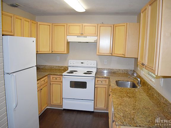3rd image of 3891 NW 4th Ct