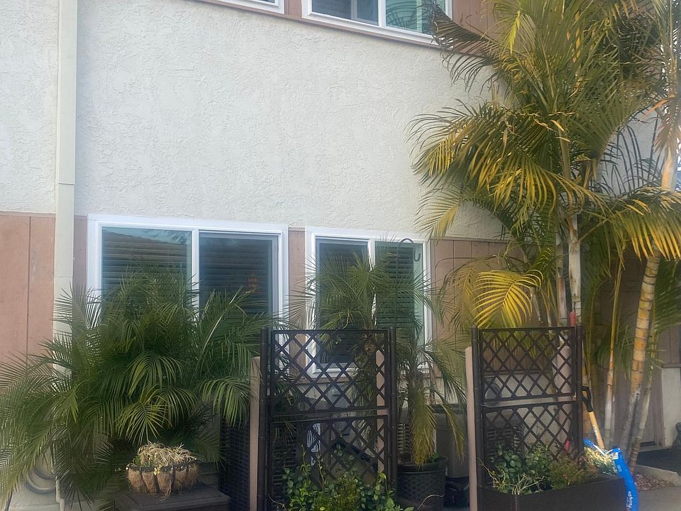 1st image of 2370 Etiwanda St