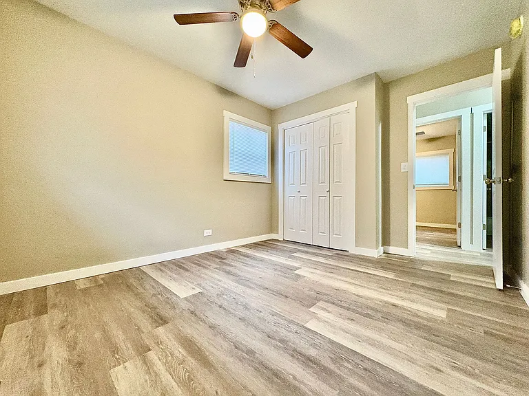 812 Jackson St — Photo 17