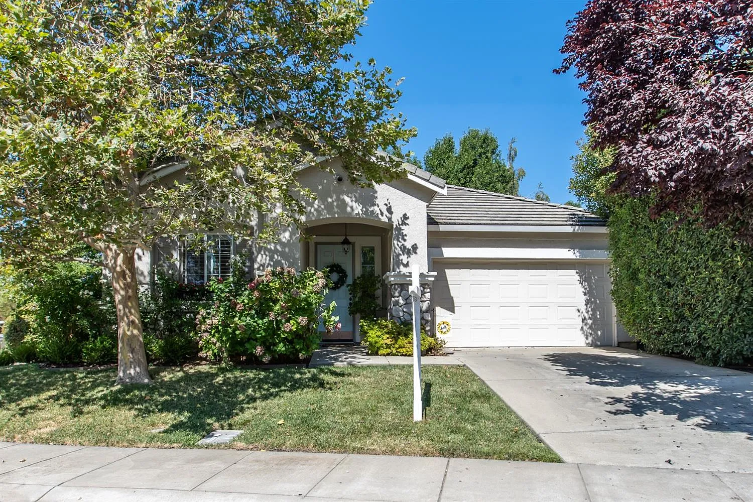 390 Unity Cir photo 1
