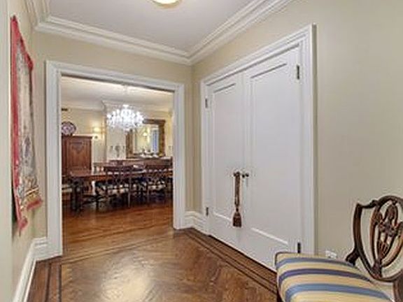 3rd image of 608 Cathedral Pkwy #9C