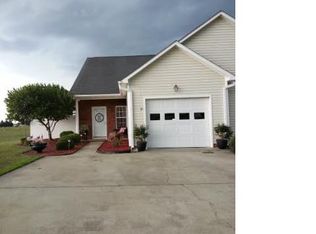 2070 Briarwood Dr, Kinston, NC 28501