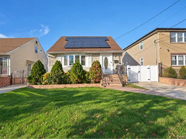 25719 148th Dr, Jamaica, NY 11422