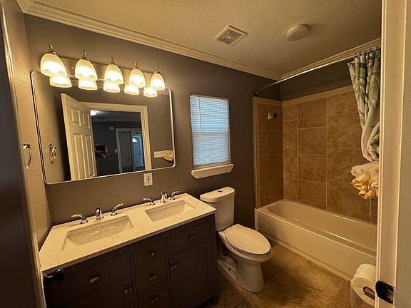 3rd image of 320 N 36th St