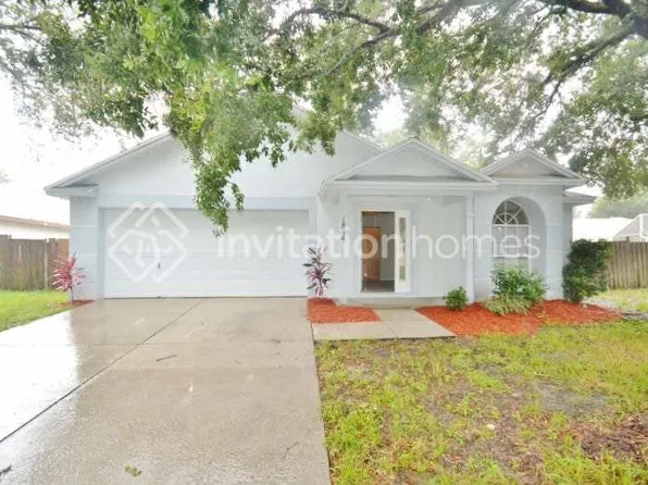 1814 Woodcut Dr, Lutz, FL 33559