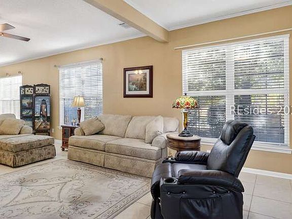 4th image of 12 Apple Ln