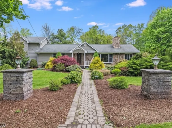 28 Greendale Dr, West Milford Twp., NJ 07438