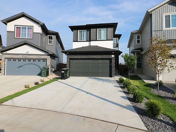 2nd image of 51 Ashbury Cres