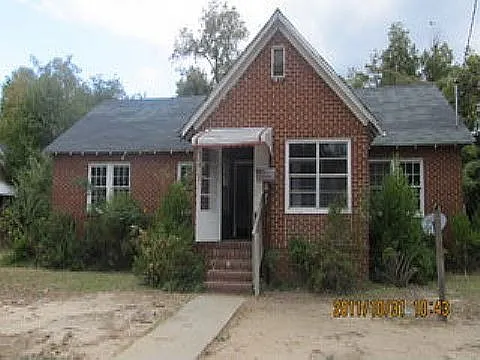 723 Ormond Ter photo 1