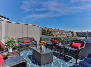 500 Ocean St APT 143, Hyannis, MA 02601