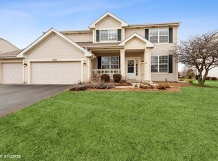 2008 Olde Mill Ln, McHenry, IL 60050