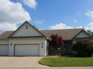 635 N Crest Ridge Ct, Wichita, KS 67230