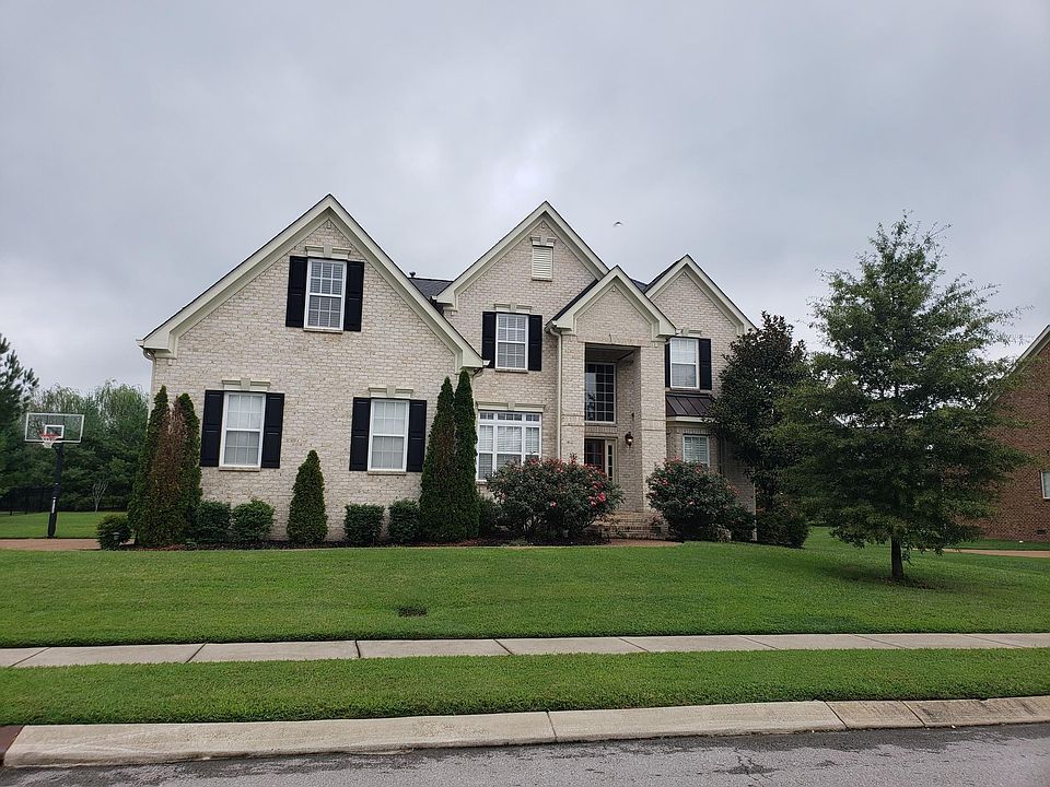 1st image of 6021 Stags Leap Way
