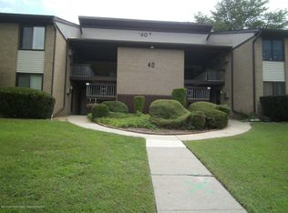 40 Meadow Green Cir UNIT D, Manalapan, NJ 07726