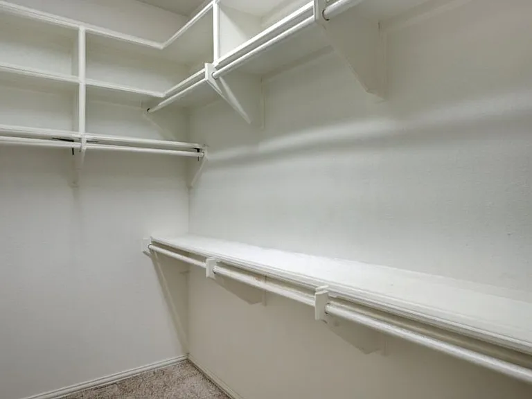 2804 Vermont Ct — Photo 24