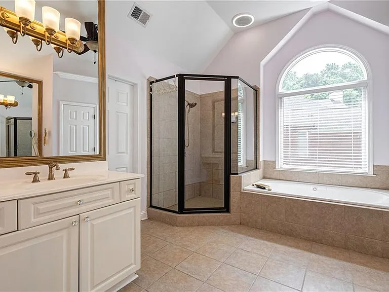 168 Highgrove Dr — Photo 35