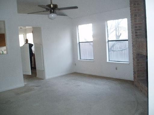 3rd image of 5402 PARK LAKE DR