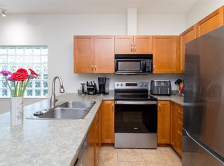 1963 Polo Park Ct, Central Saanich, BC V8M 2K1