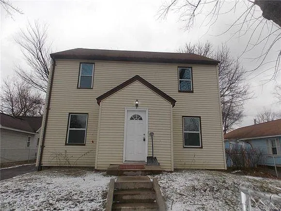 1004 Lakeview St — Photo 1