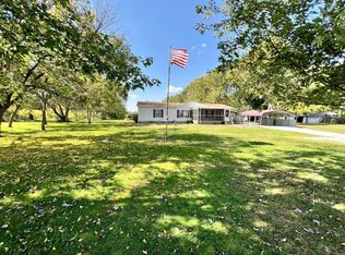 114 North Rd, Irving, IL 62051