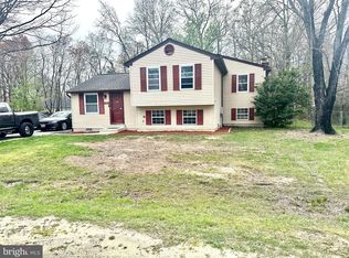 12821 Twin Oak Dr, Waldorf, MD