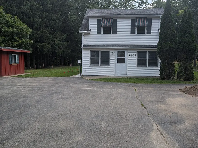 3599-3603 Abbott Rd — Photo 30
