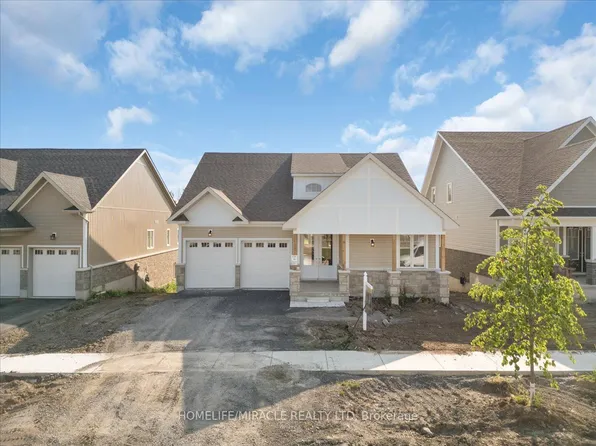 140 Country Club Dr, Loyalist, ON