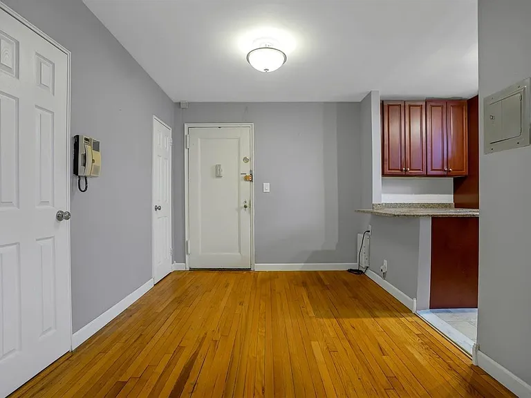 8550 Boulevard East #1G — Photo 6