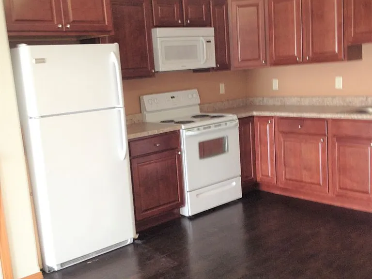513 Sixteen Avenue Cir NE #7 — Photo 7
