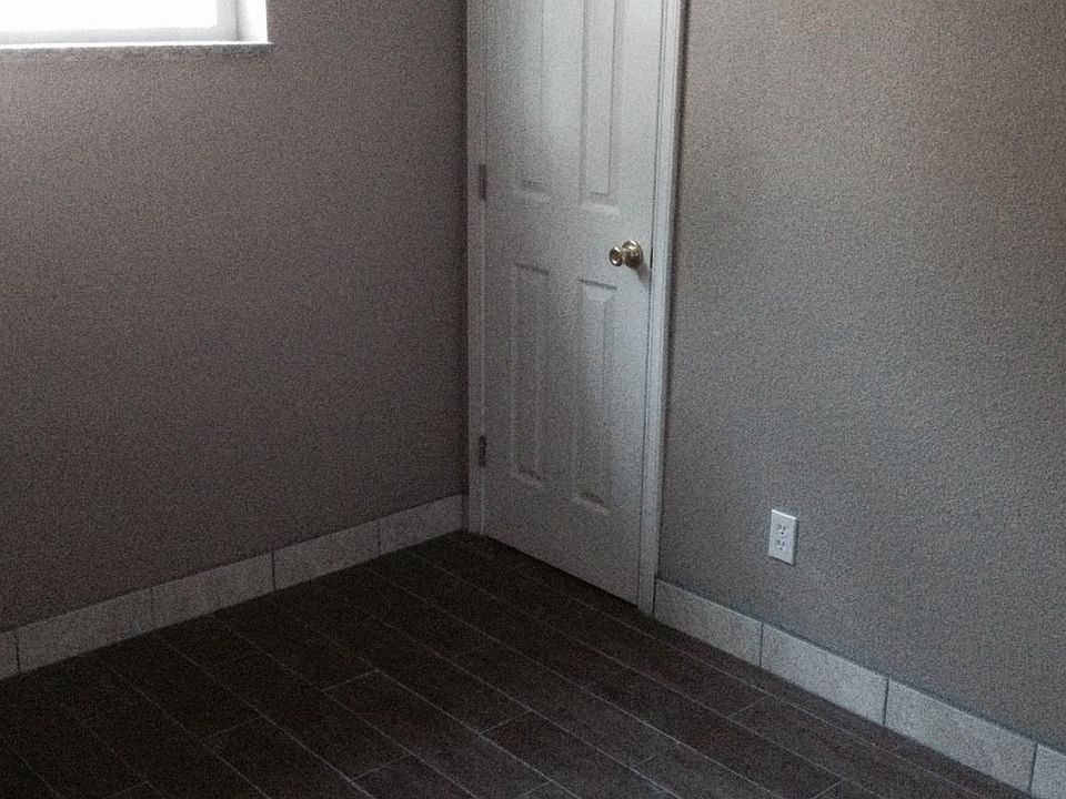 2nd image of 355 1/2 S Eliot St