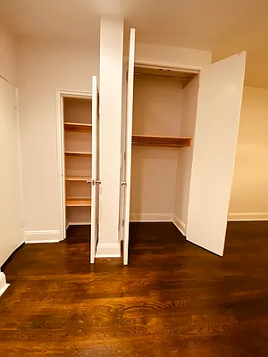 Rented by Metropolis Real Estate of Manhattan | media 14