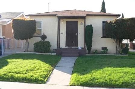 nice 4 unit building
