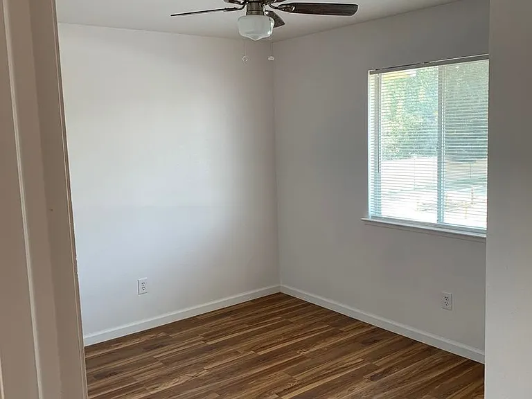 Peppertree Apartments — Photo 5