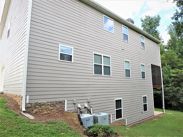 5592 Lair Ln — Photo 17
