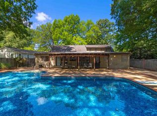 334 N Mendenhall Rd, Memphis, TN 38117