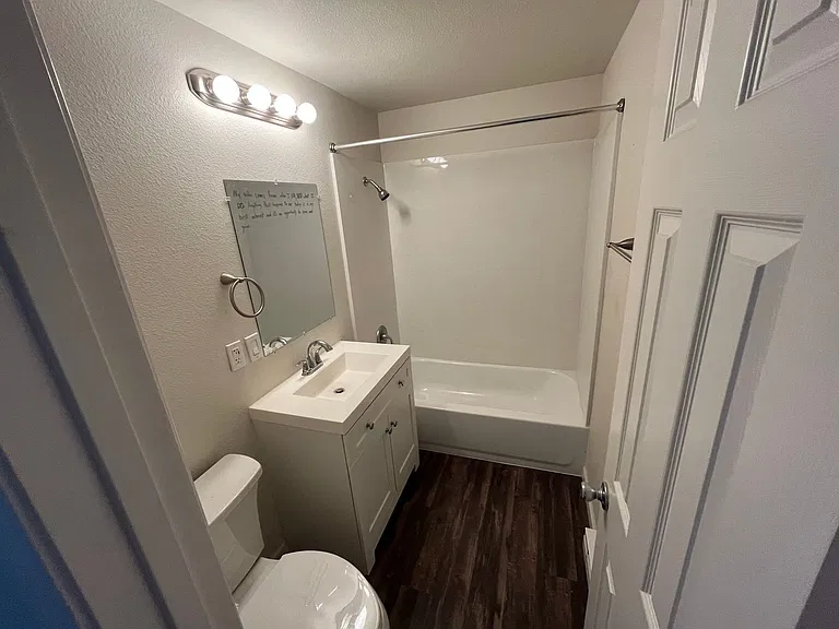 110 Stanford Dr — Photo 9