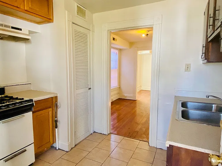 3322 Ellwood Ave.* — Photo 11