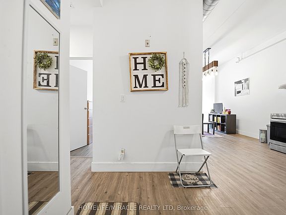 4th image of 150 Colborne St #204