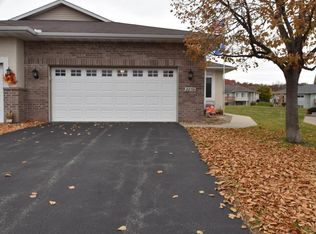 8859 Preserve Pl, Savage, MN 55378