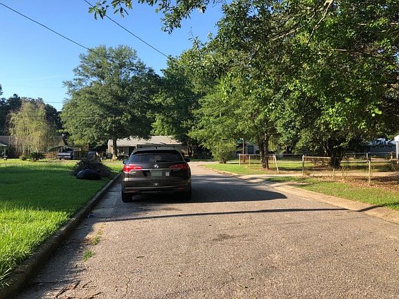 5th image of 3026 Farcott Ct