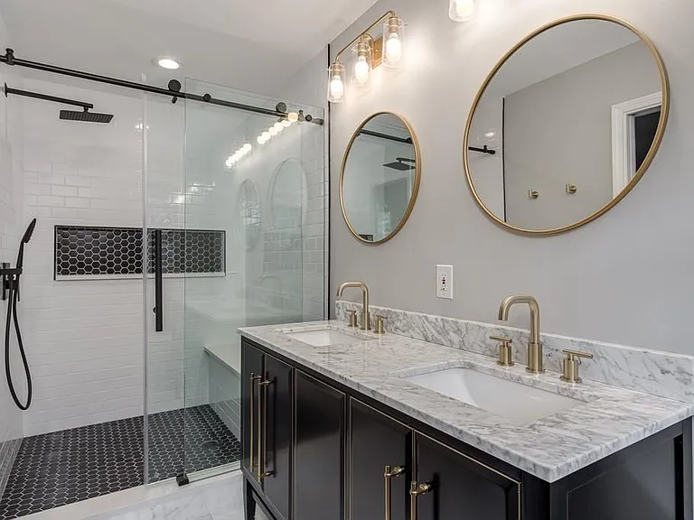 4601 Club Cir NE — Photo 17