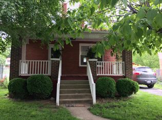 1328 W Jackson St, Covington, VA 24426