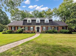 18 Meadow Ln, Greenville, SC 29615