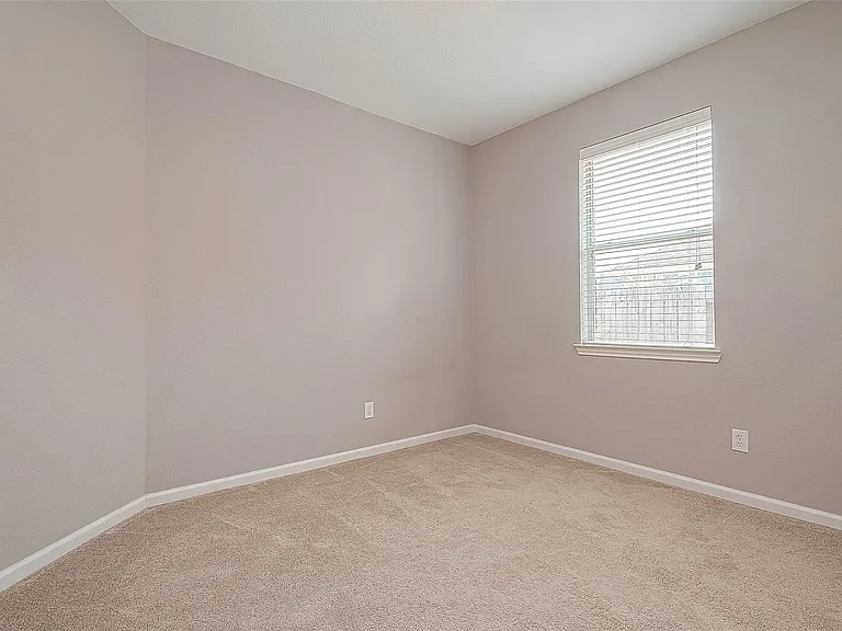 5203 Heatherdawn Ct — Photo 21