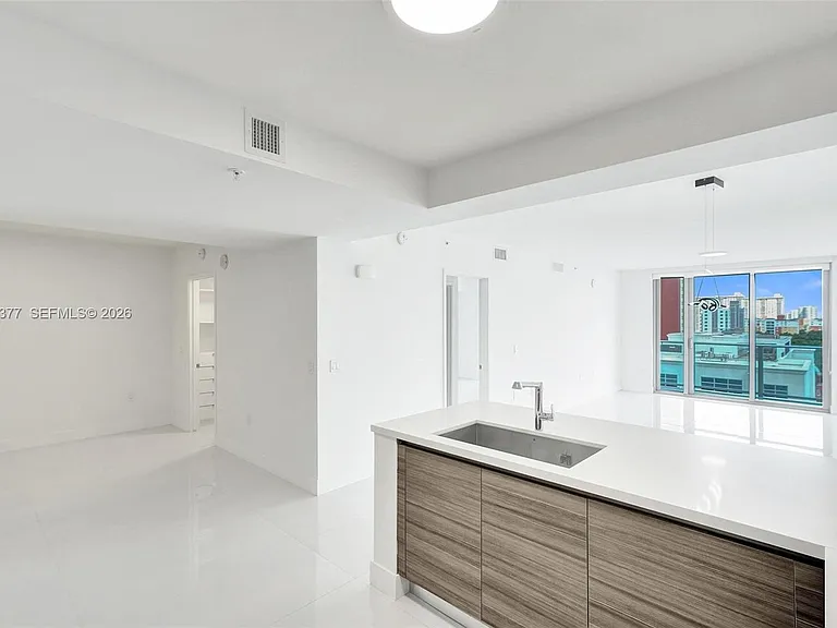 330 Sunny Isles Blvd #5-805 — Photo 2