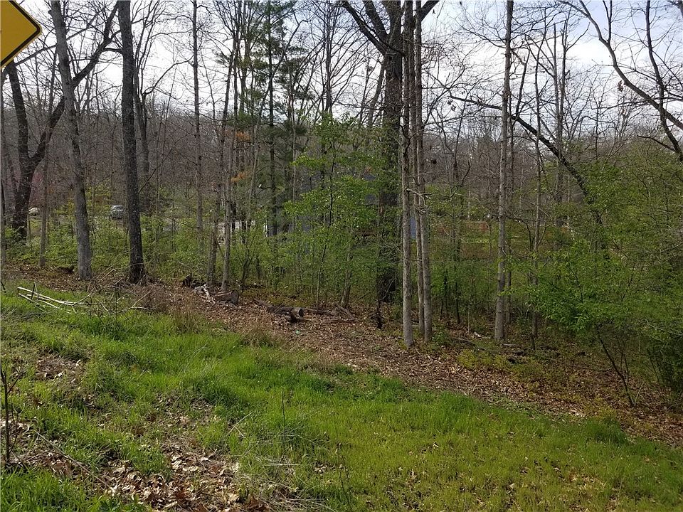 2nd image of Wentworth Dr #5