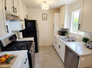 (Undisclosed Address), Long Beach, CA 90807