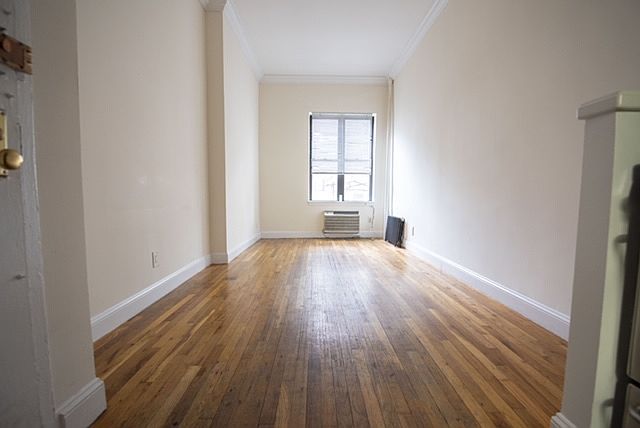 1st image of 76 Saint Marks Pl APT B